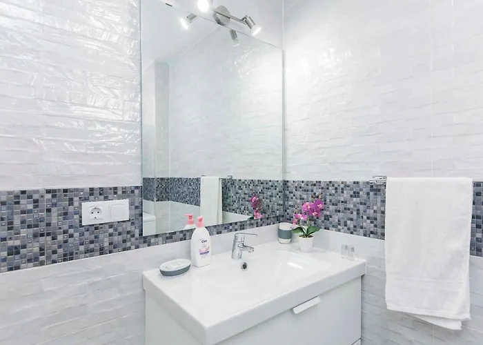 Apartament El Dorado, Wi-fi Y Aparcamiento Gratuito *